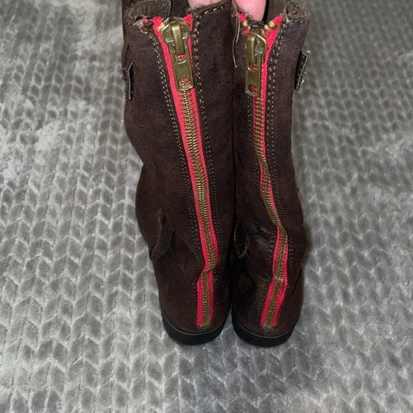 American Eagle Outfitters (AEO) Buckle Boots.  Size 7.5.  Vegan. - Picture 4 of 8